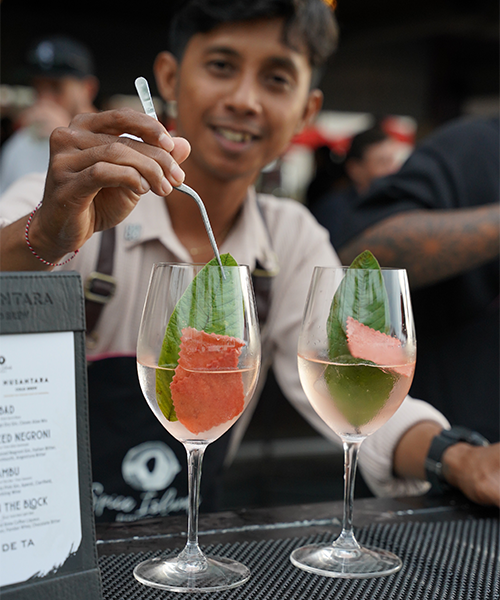 Bartender Rama from Telu Bar Four Seasons Bali as guest bartender for World Barterder Day Celebration at Ku De Ta